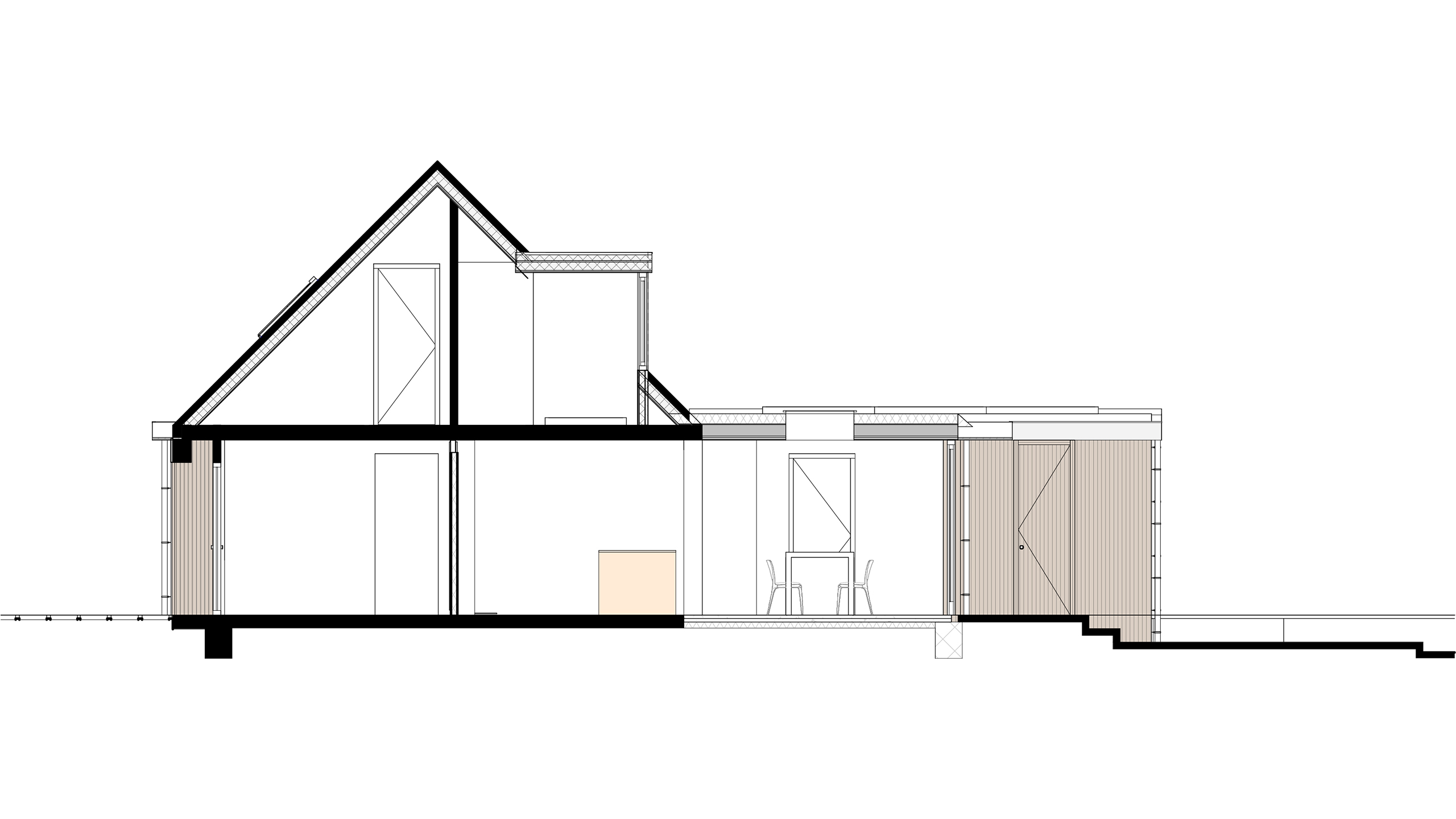 Doorsnede van de woning met de nieuwe aanbouw aan de achterzijde. 